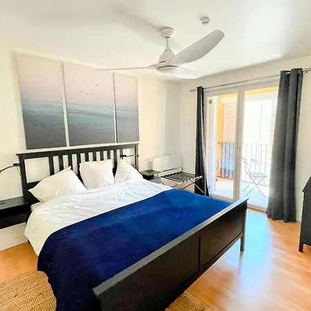 Apartment Vieil Beachside Apartment: Brand New With Parking *