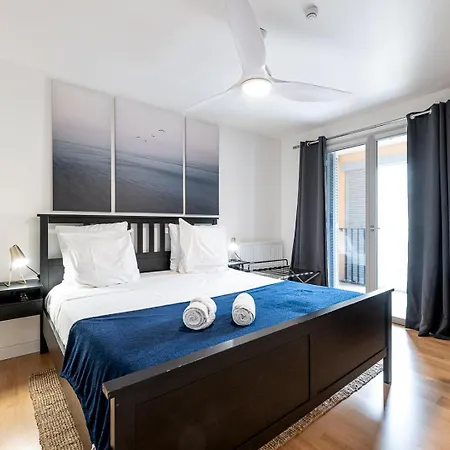 Vieil 82 M2 With Secured Private Parking 3 아파트 앙티브